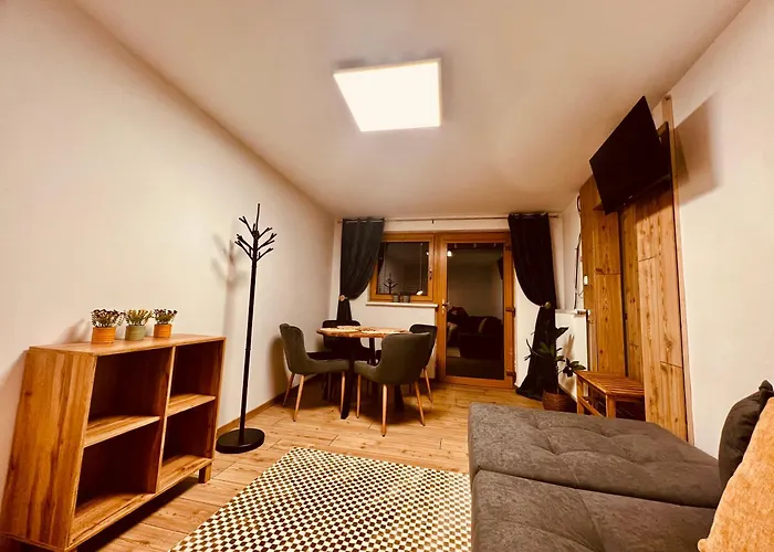 Apartment Fuer 2 Erwachsene Und 2 Kinder, Ausgestattet Mit Einem Weinkeller Und Einem Kleinen Hof - Self-Made Fruehstueck Inbegriffen