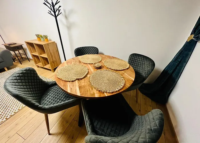 Apartment Fuer 2 Erwachsene Und 2 Kinder, Ausgestattet Mit Einem Weinkeller Und Einem Kleinen Hof - Self-Made Fruehstueck Inbegriffen