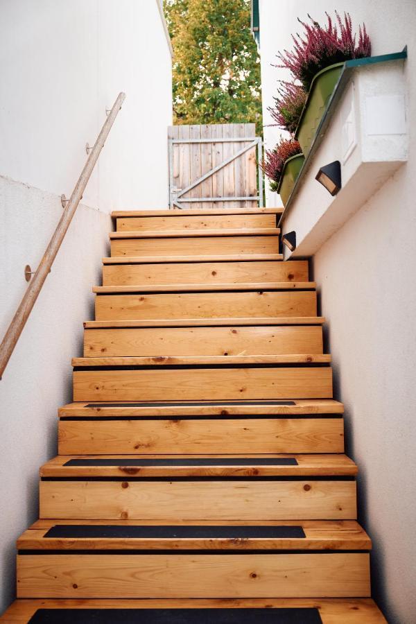 Fuer 2 Erwachsene Und 2 Kinder, Ausgestattet Mit Einem Weinkeller Und Einem Kleinen Hof - Self-made Fruehstueck Inbegriffen Apartment Retz